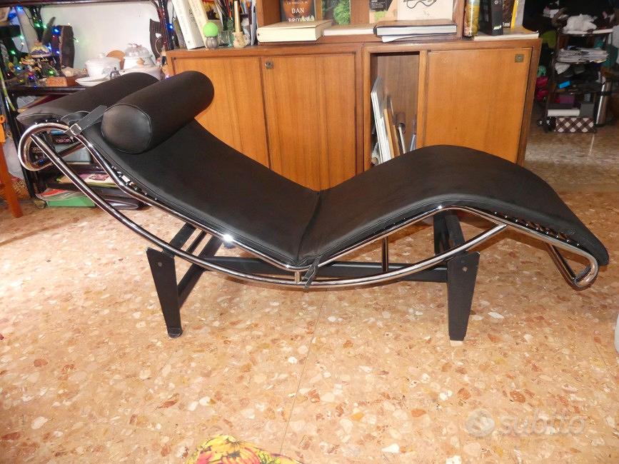 Chaise longue stile Le Corbusier (riproduzione) Arredamento e
