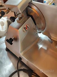 affettatrice professionale  MV Volpato - lama 22cm