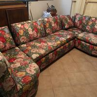 Divano stile tirolese a fiori