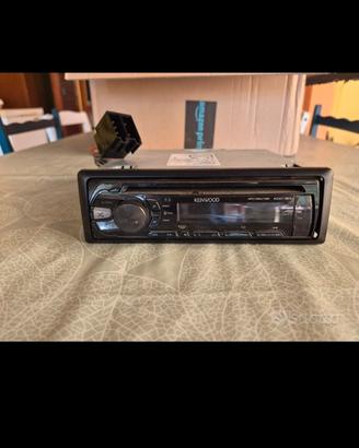 Autoradio Kenwood USB e coppia diffusori Pioneer