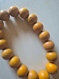 Collana in legno