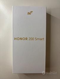 Telefono nuovissimo completo aperto solo per prova