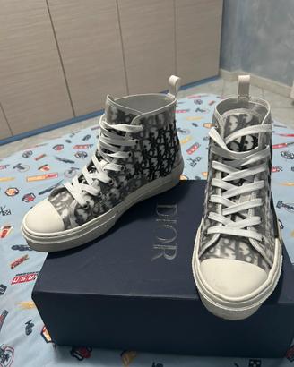 Converse x Dior num43