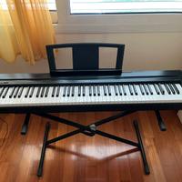 Pianoforte digitale P35 yamaha con supporto