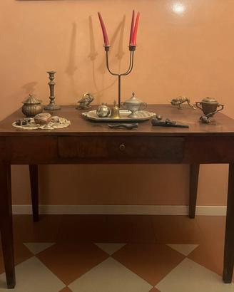 Tavolo scrittoio antico in legno massello