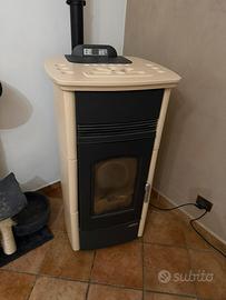 Idrostufa a pellet Laminox tina 20 kw