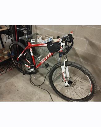 Mountain bike scott scale 