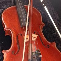 Violino e arco di liuteria