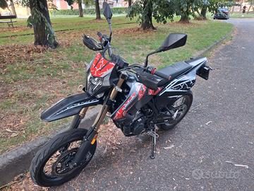 Motard QJ motor COV 125