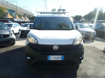 Fiat Doblo Doblò 1.4 T-Jet Natural Power PC-TN Car