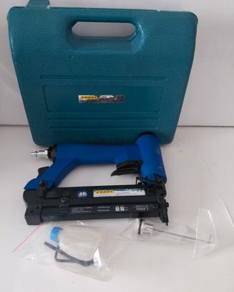 FISSATRICE PNEUMATICA PER SPILLI