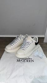 Alexander mcqueen sneakers oversize