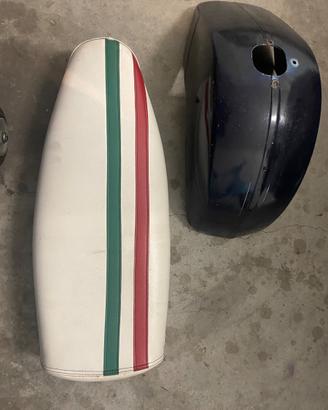 Sella e parafango vespa 125