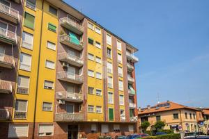 2 LOCALI A GARBAGNATE MILANESE
