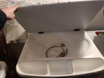 Fasciatoio e bagnetto CAM per bimbi