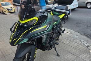 Benelli TRK702X novembre 2023  la moto si trova a 