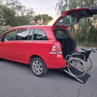 Opel Zafira Pianale ribassato con rampa disabili i