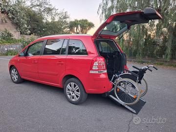 Opel Zafira Pianale ribassato con rampa disabili i
