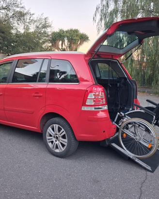Opel Zafira Pianale ribassato con rampa disabili i