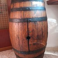 Botte in Legno Portabottiglie  con Luce