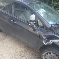Auto, Ford Fiesta.