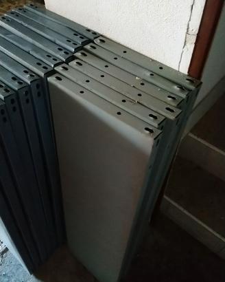 Lotto 34 ripiani per scaffali varie misure