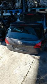 PORTELLONE USATO KIA VENGA ANNO 2012