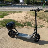 Monopattino 25km orari