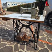 macchina da cucire vintage PFAFF 138