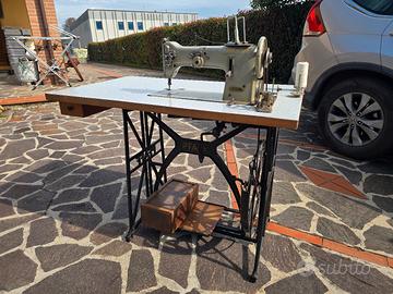 macchina da cucire vintage PFAFF 138