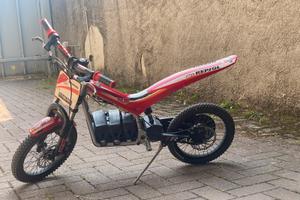 Hm mecatecno mini trial elettrico