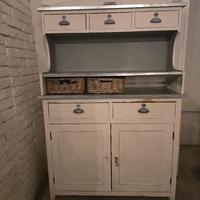 Credenza in stile shabby chic