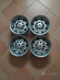 Cerchi tipo Abarth 695 ss/Borchie ritmo 105