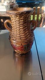 vaso in terracotta e rattan vintage 