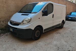 opel vivaro con clima 