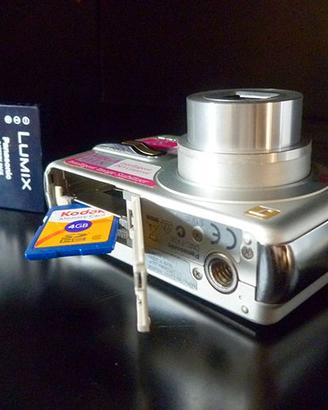 Panasonic LUMIX FX-50