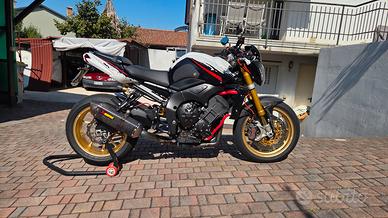 yamaha FZ1 naked 2010