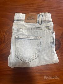 pantaloni jeans