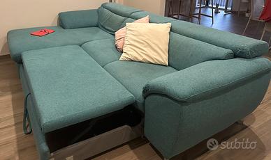 Divano letto con penisola a sinistra