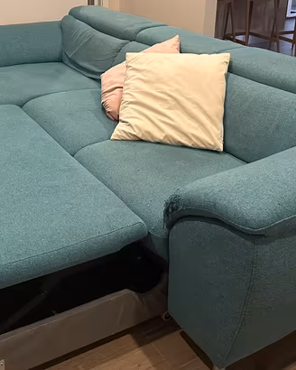 Divano letto con penisola a sinistra