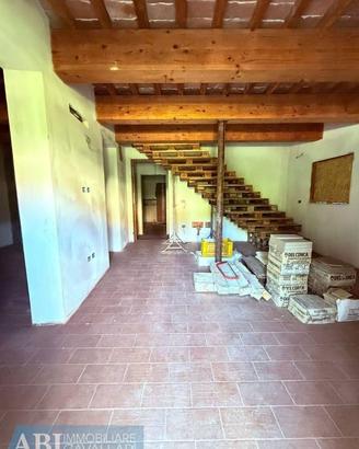 Villetta a schiera di 230 m² con più di 5 locali e