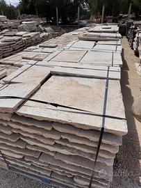 Pavimentare con pietra di recupero