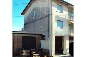 Immobile in asta di 270 m² con più di 5 locali a T