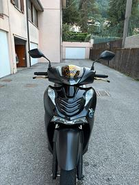 Honda sh 125 sport