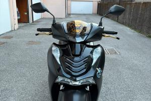 Honda sh 125 sport
