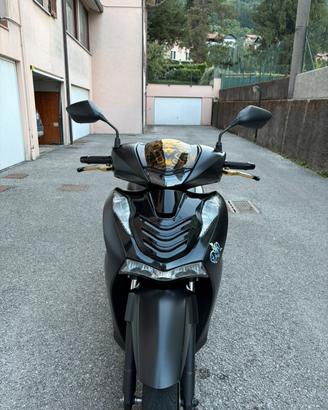 Honda sh 125 sport