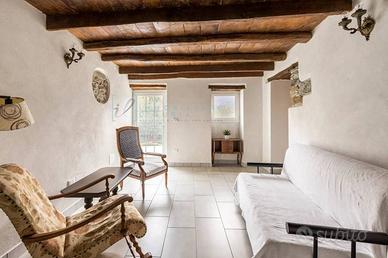 Rustico / Casale di 155 m² con 5 locali a Vessalic