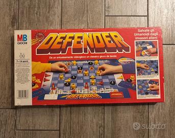 Defender - Gioco MB in scatola