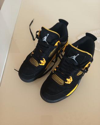 Nike Air Jordan 4  Retro Thunder num.39
