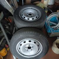 cerchi e gomme Nissan primastar 